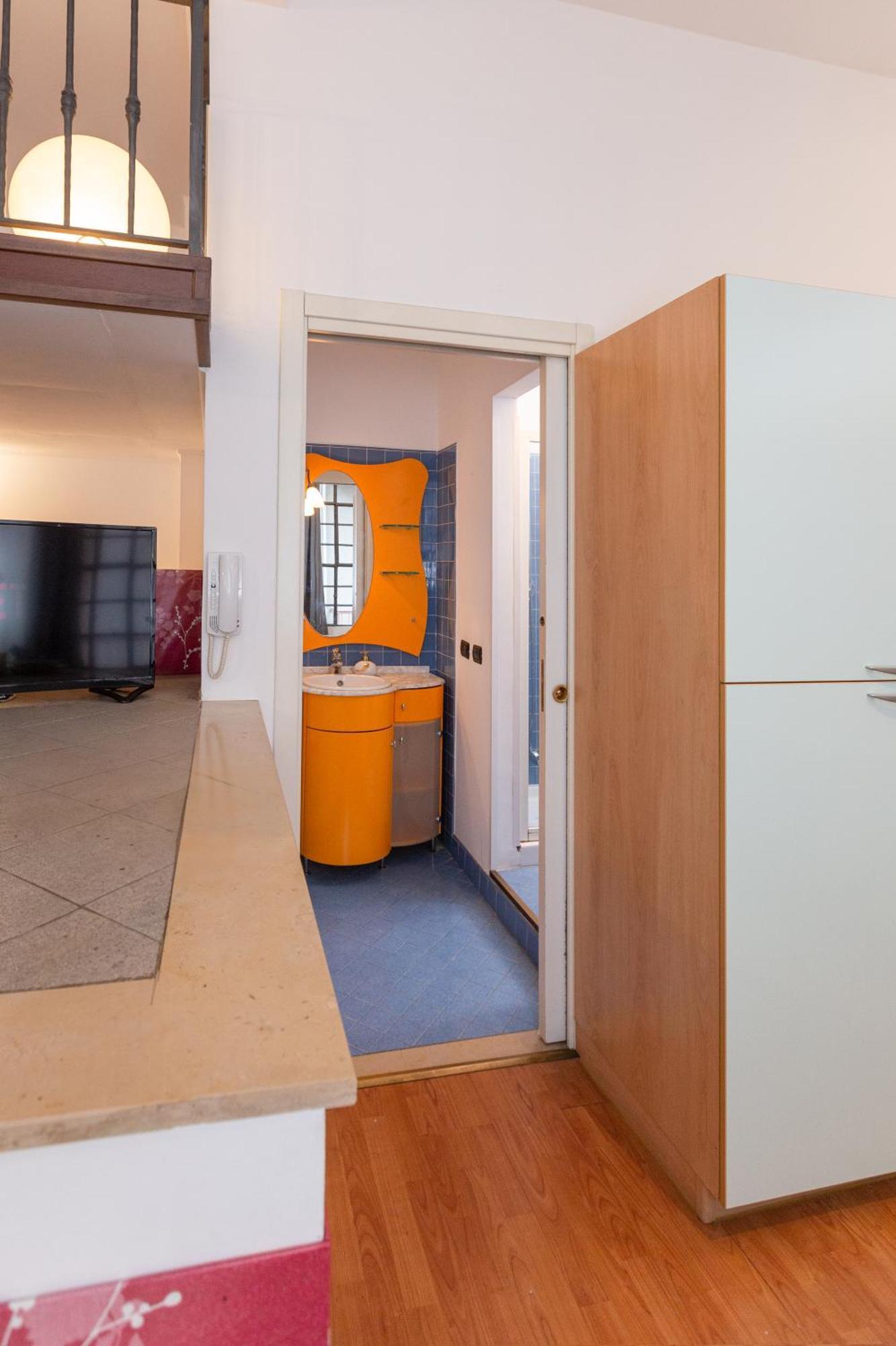 Soft Colors Exclusive Apartment - Navigli District - M2 Милан Экстерьер фото